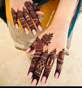 Finger Mehndi Design