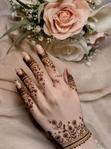 beautiful mehndi design​